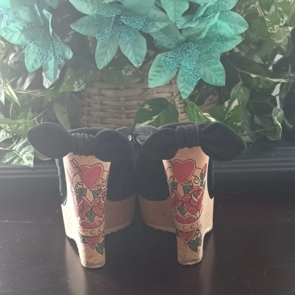 Gucci Vintage Tattoo/Joy Wedges. GUC - Picture 5 of 11
